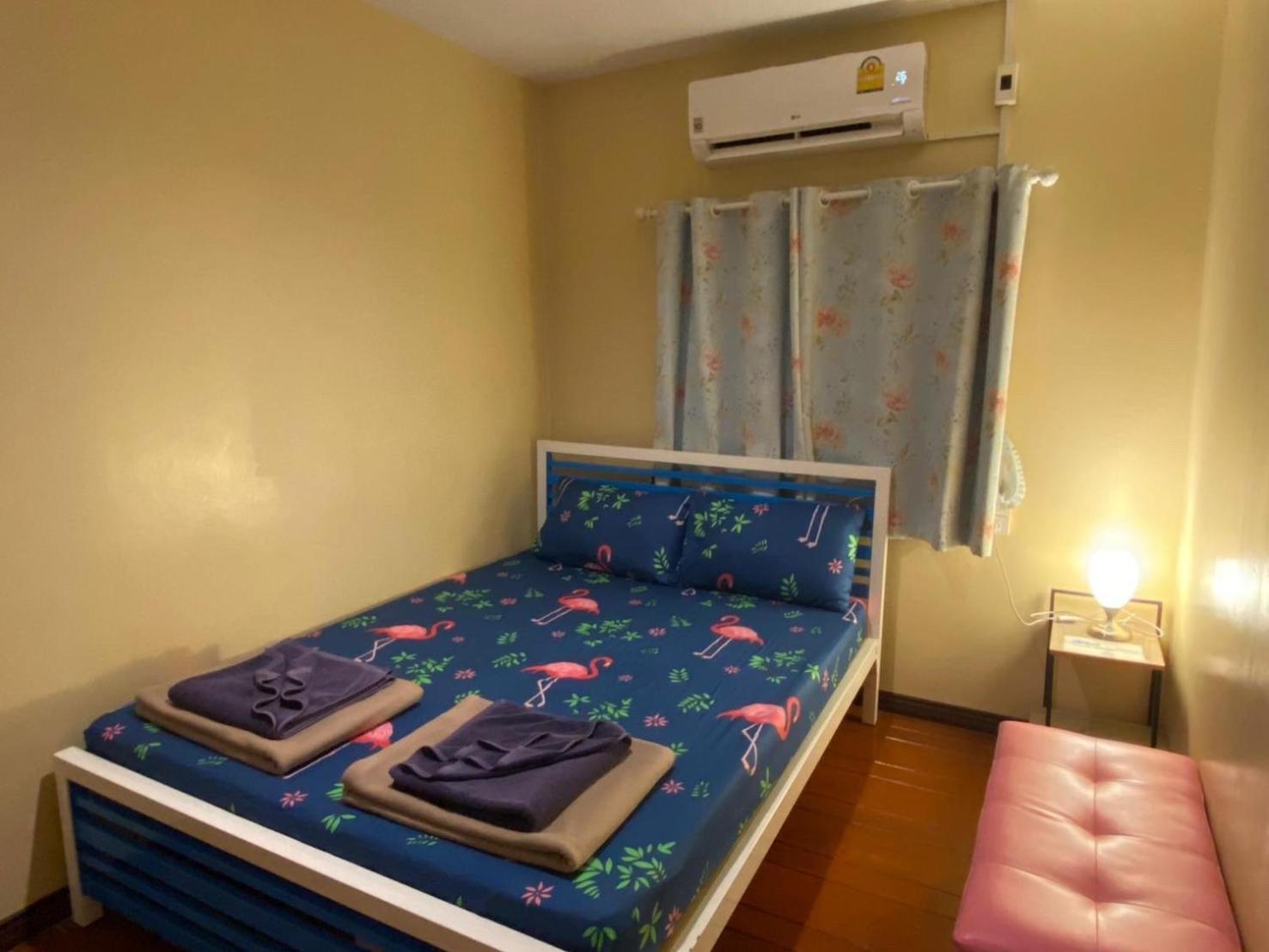 Anya House Hostel Thong Sala Luaran gambar