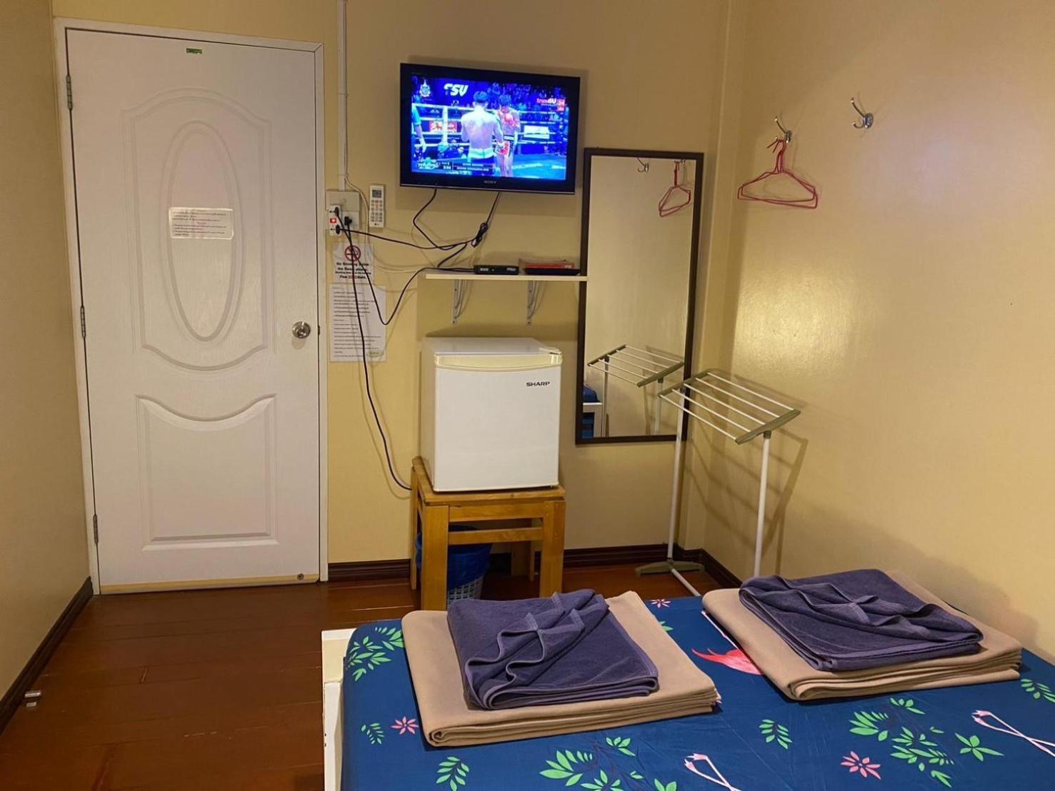 Anya House Hostel Thong Sala Luaran gambar
